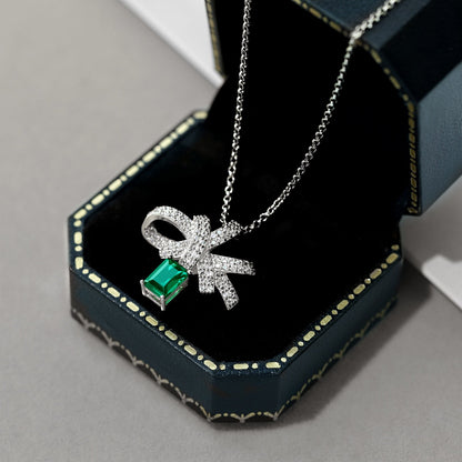 [Vivid Aurora]Luxurious Flower Shape Emerald Cut Necklace